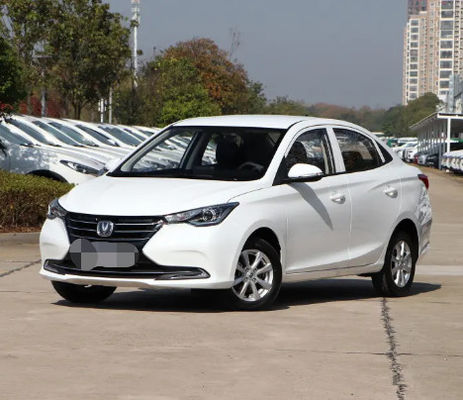 Используемый бензин Changan YueXiang привел автомобили в действие 1.5L 107Hp L4 для семьи