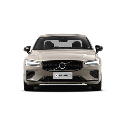 Средство четырехколесного привода электрического автомобиля лимузина Volvo S60 T8 затыкает в гибридном EV