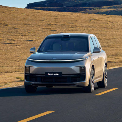 Li Автоматическ Inc. раскрывает Li 18, свое 6-место, большое наградное умное SUV для семей и дело