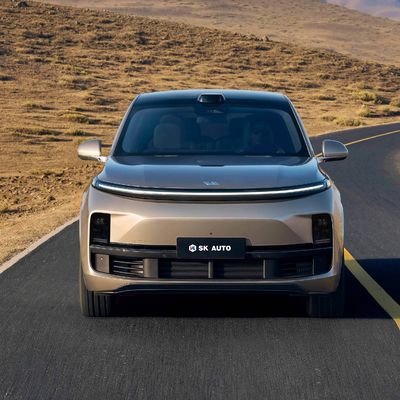 Li Автоматическ Inc. раскрывает Li 18, свое 6-место, большое наградное умное SUV для семей и дело