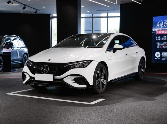 Mercedes EQE 4MATIC Электрический седан с 96,1 кВтч тернарийным литийным аккумулятором и 0,62 часами зарядки 255/45 R19