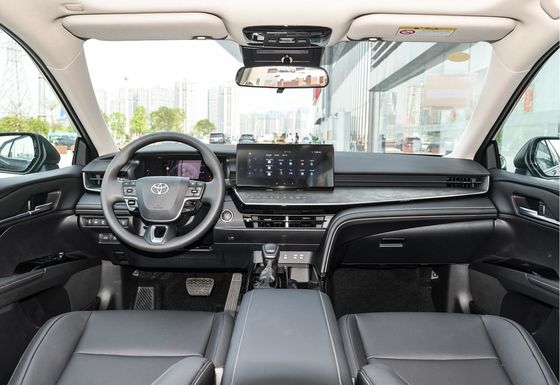 Toyota 2.0L 173 л.с. бензиновый Camry - мощный 173 л.с. средний седан