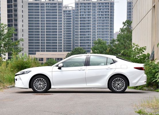 Toyota 2.0L 173 л.с. бензиновый Camry - мощный 173 л.с. средний седан