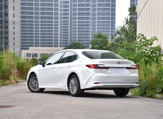 Toyota 2.0L 173 л.с. бензиновый Camry - мощный 173 л.с. средний седан
