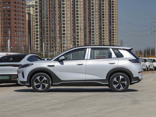 Дисплей с сенсорным экраном Внутренние характеристики 2025 Модель BYD EV Автомобиль со солнечным крышей и батареей 60,9 кВтч Энергия быстрой зарядки Электрическое транспортное средство Горячая продажа