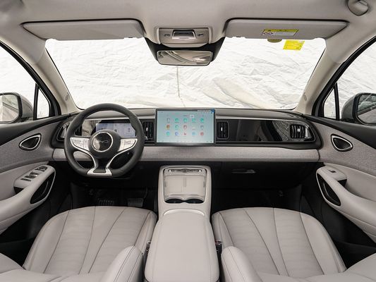 Дисплей с сенсорным экраном Внутренние характеристики 2025 Модель BYD EV Автомобиль со солнечным крышей и батареей 60,9 кВтч Энергия быстрой зарядки Электрическое транспортное средство Горячая продажа
