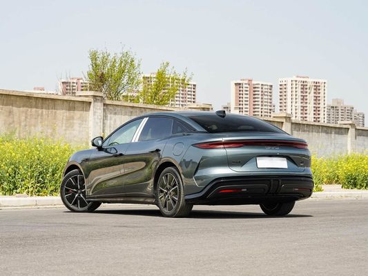 2025 Мощный электромобиль Han L BYD с максимальной мощностью 500 кВт и кожаным рулем 1000 В высоковольтным быстрым зарядом