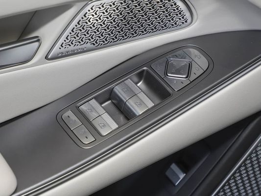 2025 Мощный электромобиль Han L BYD с максимальной мощностью 500 кВт и кожаным рулем 1000 В высоковольтным быстрым зарядом