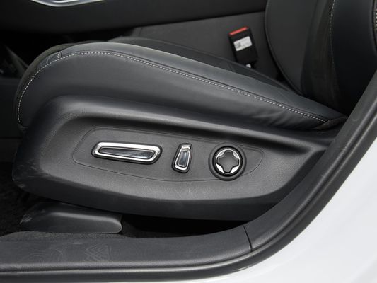 2025 Новая модель Honda S7 Горячая продажа Электрическое транспортное средство Большая батарея 650 км Дальний пробег Быстрое зарядное электромобиль с солнечным потолком