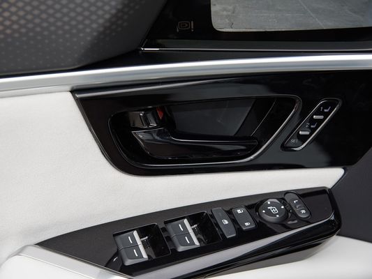 350 кВт Моторная мощность Полностью электрический внедорожник Honda S7 Дальний путь 650 км Быстрозарядный электромобиль Новый горячий продажа с крышей для семьи