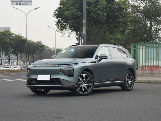 Максимизируйте свой опыт вождения с Xpeng G9 быстрой зарядки электромобиль Максимальный крутящий момент мотора 695N.m Максимальная мощность мотора 423 кВт Максимальная скорость 200 км/ч