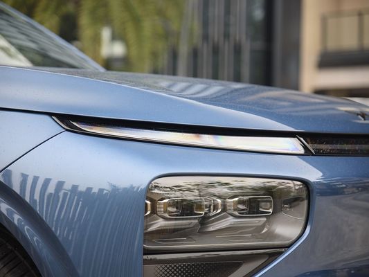 Максимизируйте свой опыт вождения с Xpeng G9 быстрой зарядки электромобиль Максимальный крутящий момент мотора 695N.m Максимальная мощность мотора 423 кВт Максимальная скорость 200 км/ч