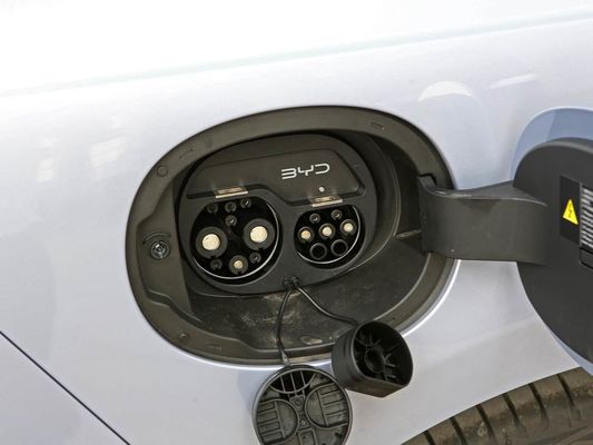 2025 BYD Электрическое транспортное средство Seal EV Smart Модель 650KM Дальняя дальность 80.64 кВтч Батарея Быстрая зарядка Горячая продажа с солнечным потолком