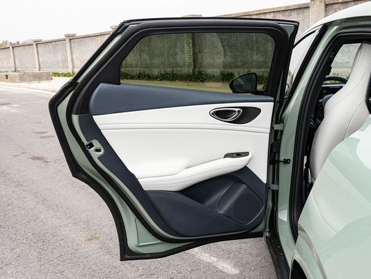 2025 BYD Electric Vehicle Seal 06GT Время быстрой зарядки 0,33 часа и производительность Дальний диапазон 550 км Большая батарея с солнечной крышей для семьи