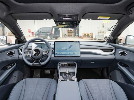 2025 Seal 06 GT 310 кВт Максимальная мощность мотора BYD EV Автомобиль с дальностью 605 км и емкостью батареи 72,96 кВт / ч.