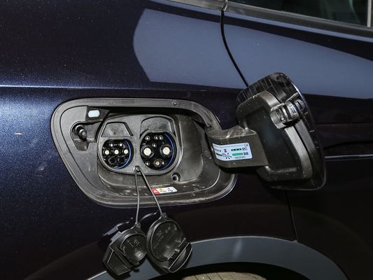 2025 VW ID4 Новая модель Лучшее предложение Электромобиль Горячая продажа EV Фольксвагон 601 км пробег и 0.67hrs Быстрое время зарядки