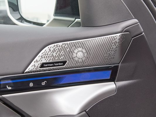 2025 BMW I5 Luxury Electric Cars Хорошая производительность xDrive Дальний путь 651KM Быстрозарядный EV Новая модель седана с крышей BMW 5 серии